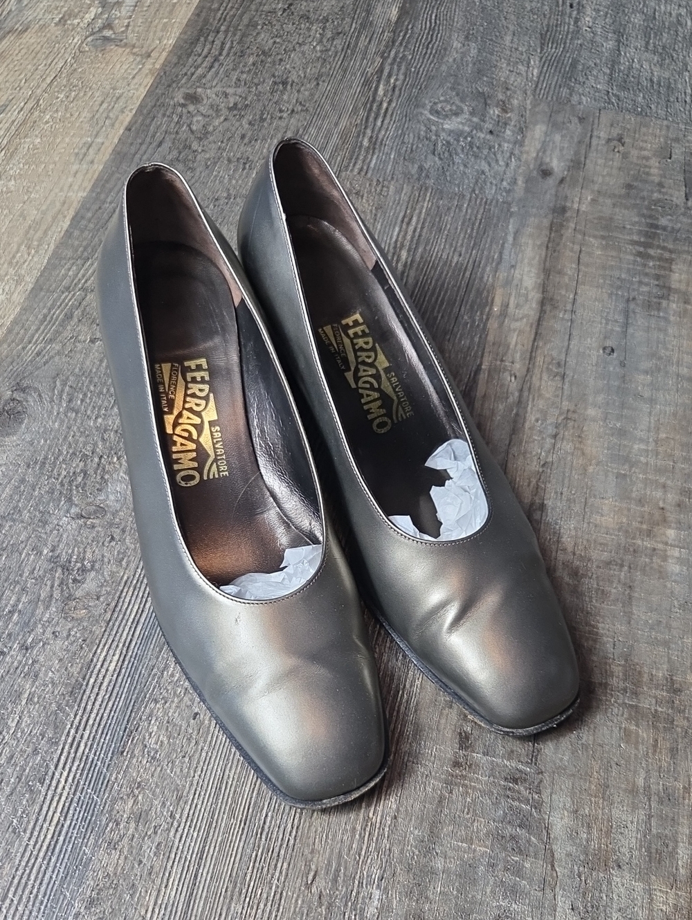 Salvatore Ferragamo Metallic Gray Leather Pumps